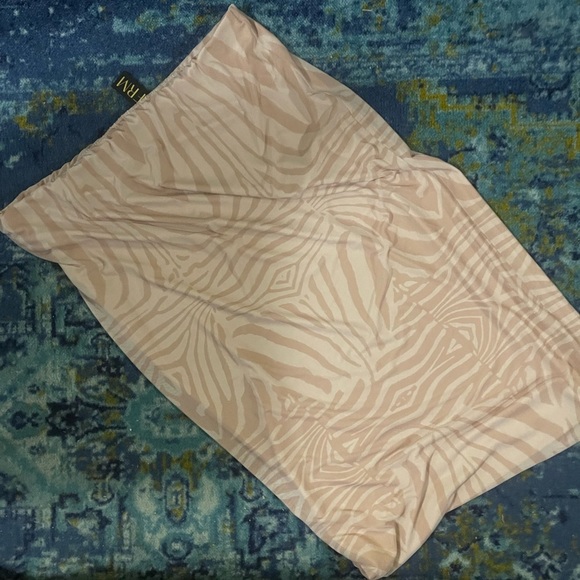 AFRM women’s zebra print Felix power mesh skirt - Picture 2 of 4